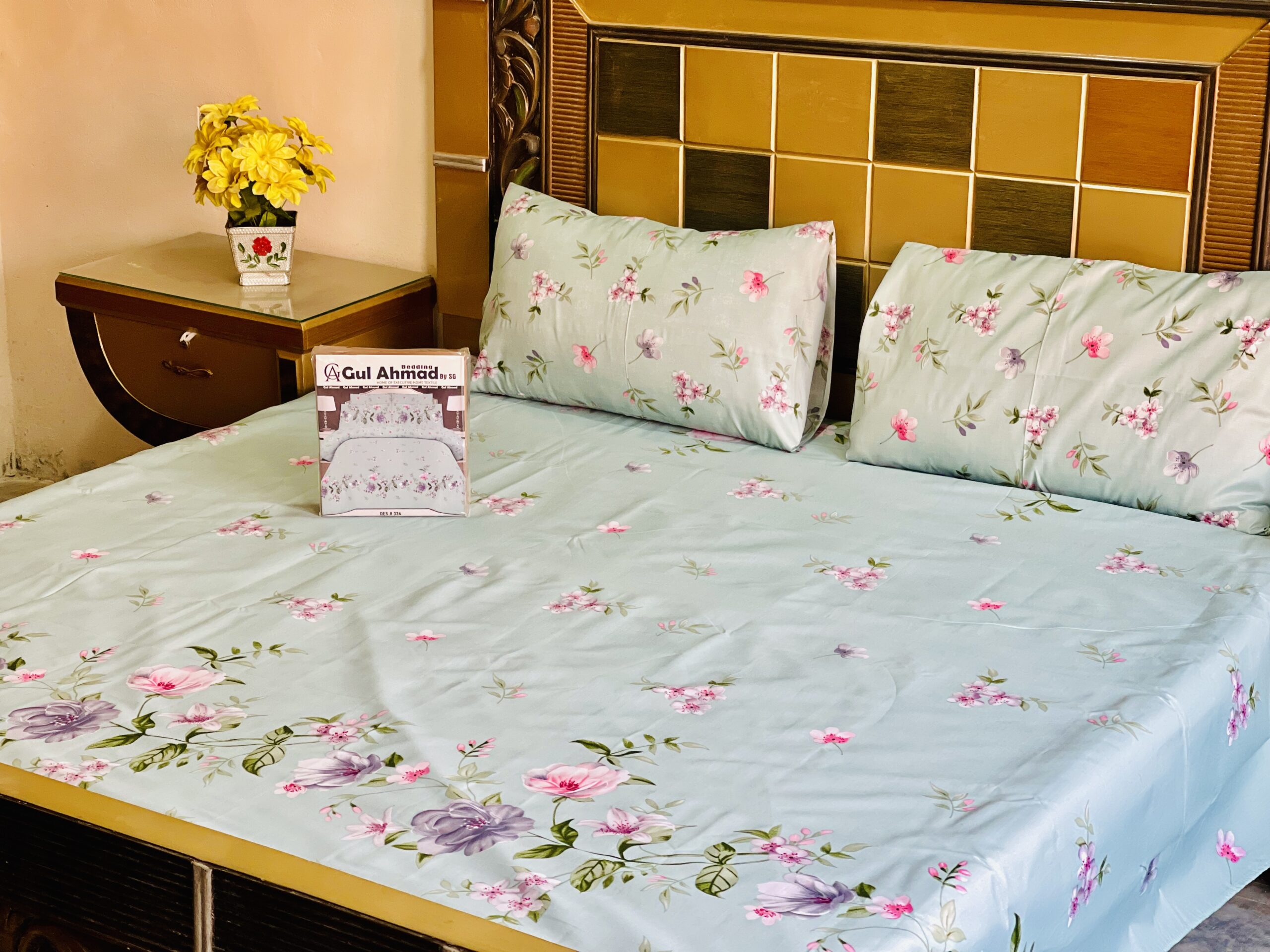 Gul Ahmed – King Cotton Bed Sheet Set 3 Pcs (Design BZF – 286)